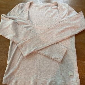 VUORI Women’s Pose Scoop Neck Long Sleeve